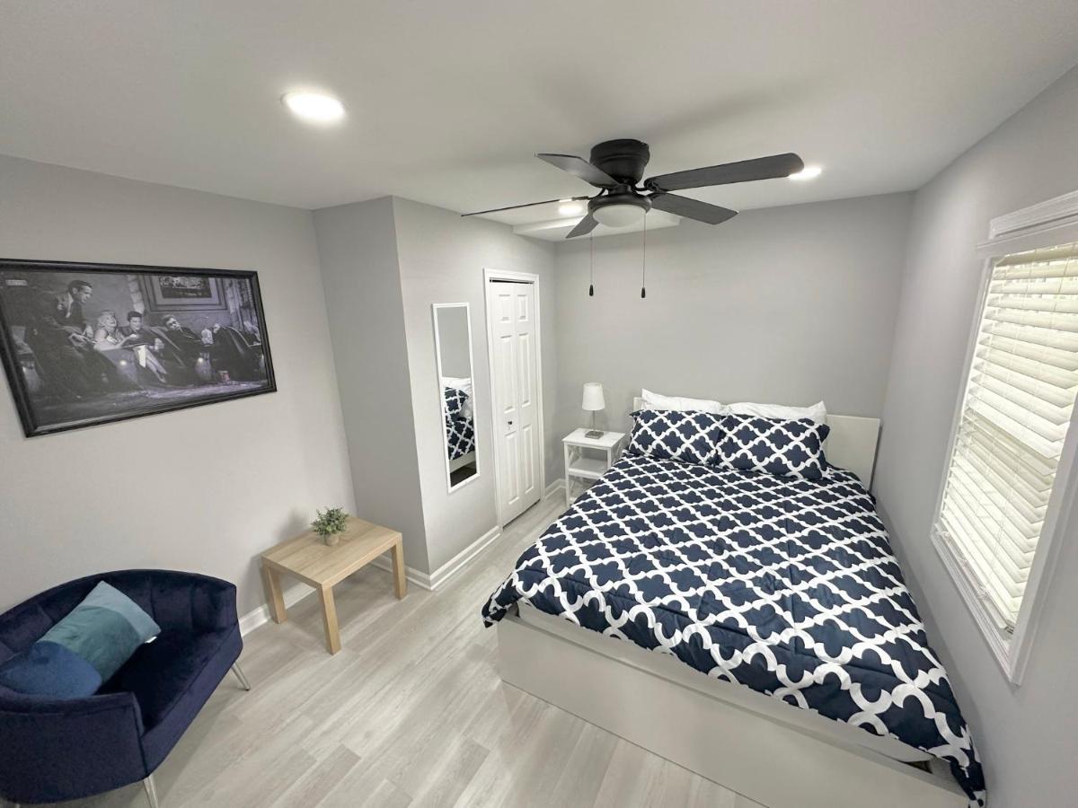 Cottage In Heart Of Colonial Beach, 7 Mins Walk To The Beach 외부 사진