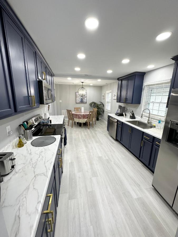Cottage In Heart Of Colonial Beach, 7 Mins Walk To The Beach 외부 사진